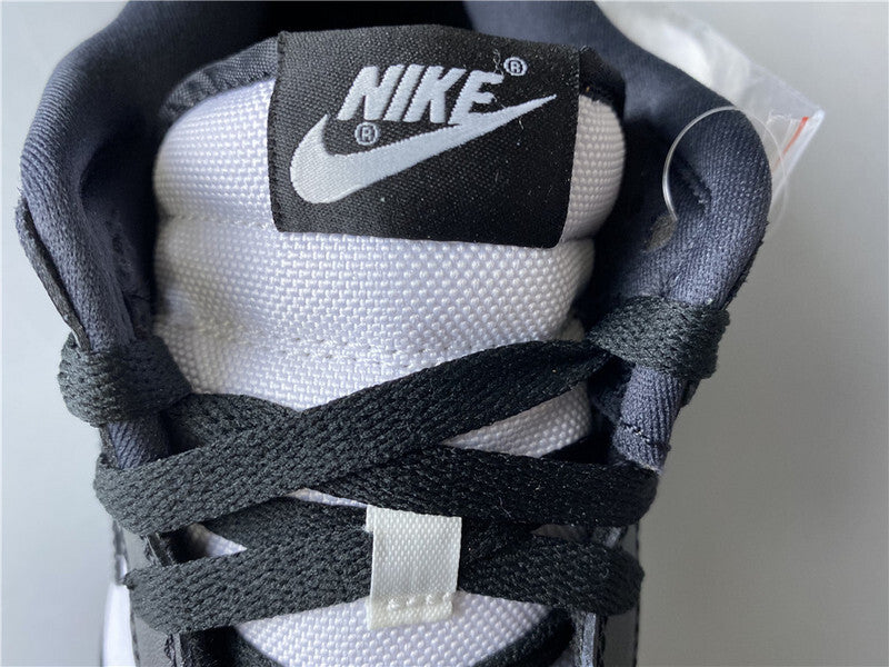 Dunk Low Panda Preto e Branco