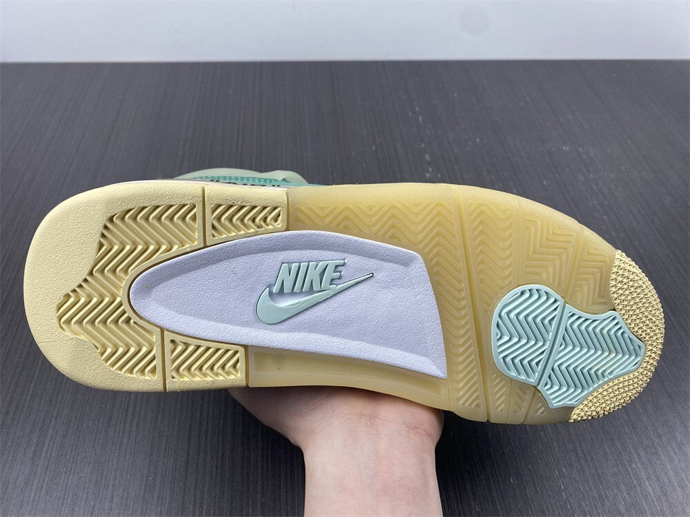 Air Jordan 4 x Off White Verde Menta e Bege