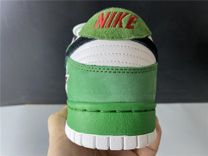 Dunk Low Heineken Verde Branco e Vermelho
