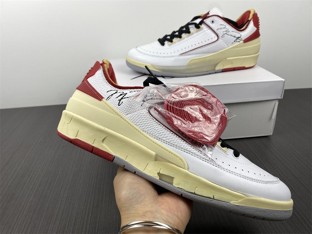 Air Jordan 2 Low Branco Vermelho e Preto