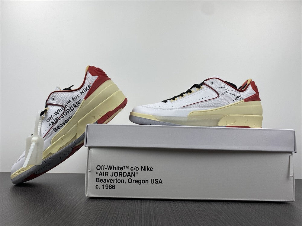 Air Jordan 2 Low Branco Vermelho e Preto