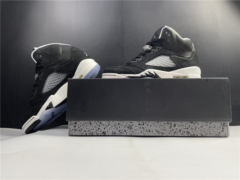 Air Jordan 5 Preto Branco e Azul Gelo