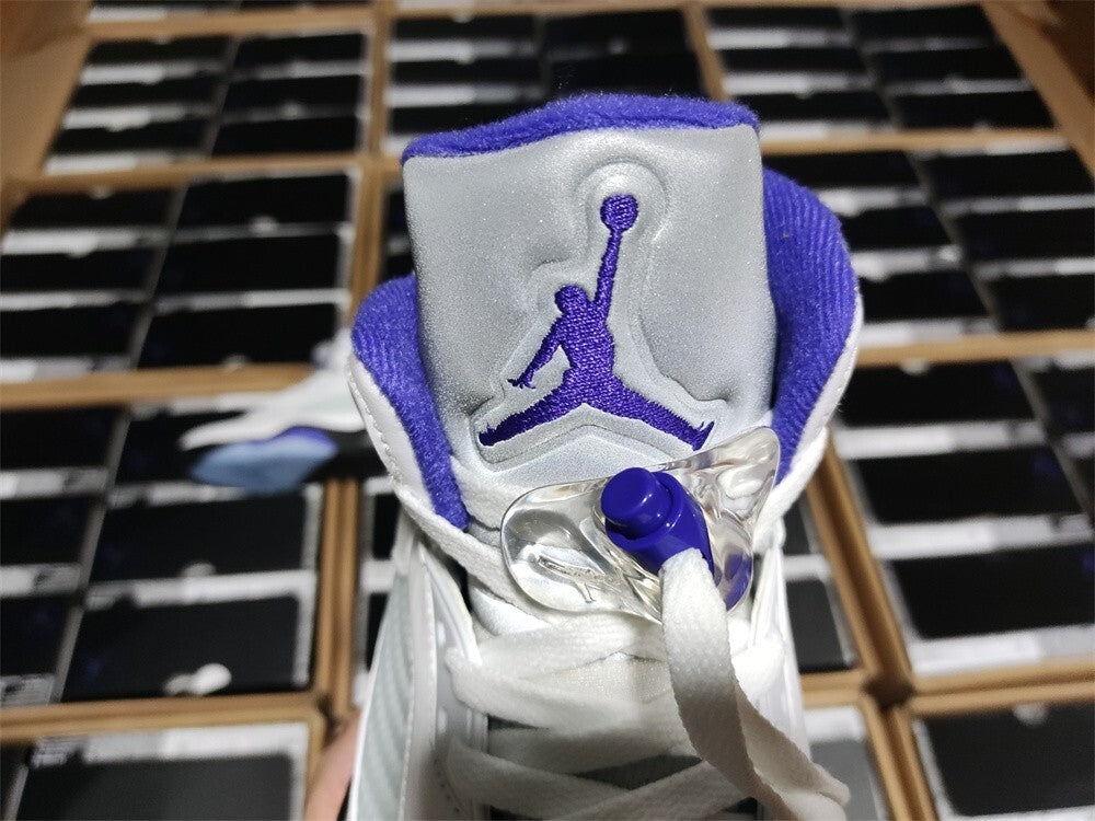 Air Jordan 5 Branco Roxo e Preto