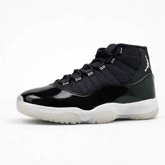 Air Jordan 11 Space Jam Preto Branco