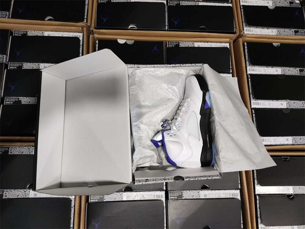 Air Jordan 5 Branco Roxo e Preto
