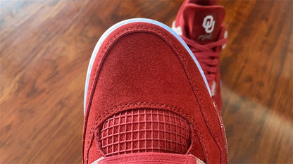 Air Jordan 4 Retrô Oklahoma Sooners Vinho Branco e Azul Gelo