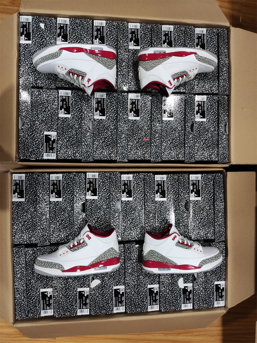 Air Jordan 3 Branco Vermelho e Cinza