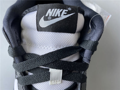 Dunk Low Panda Preto e Branco