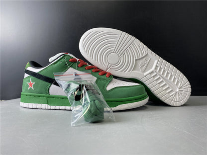 Dunk Low Heineken Verde Branco e Vermelho