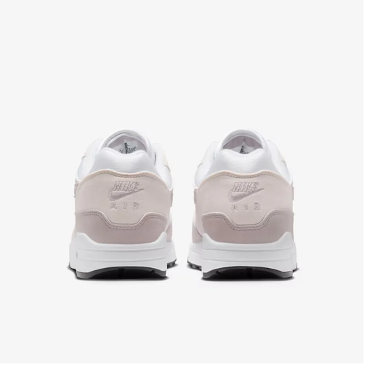 Nike Air Max 1 '87 Platinum Violet