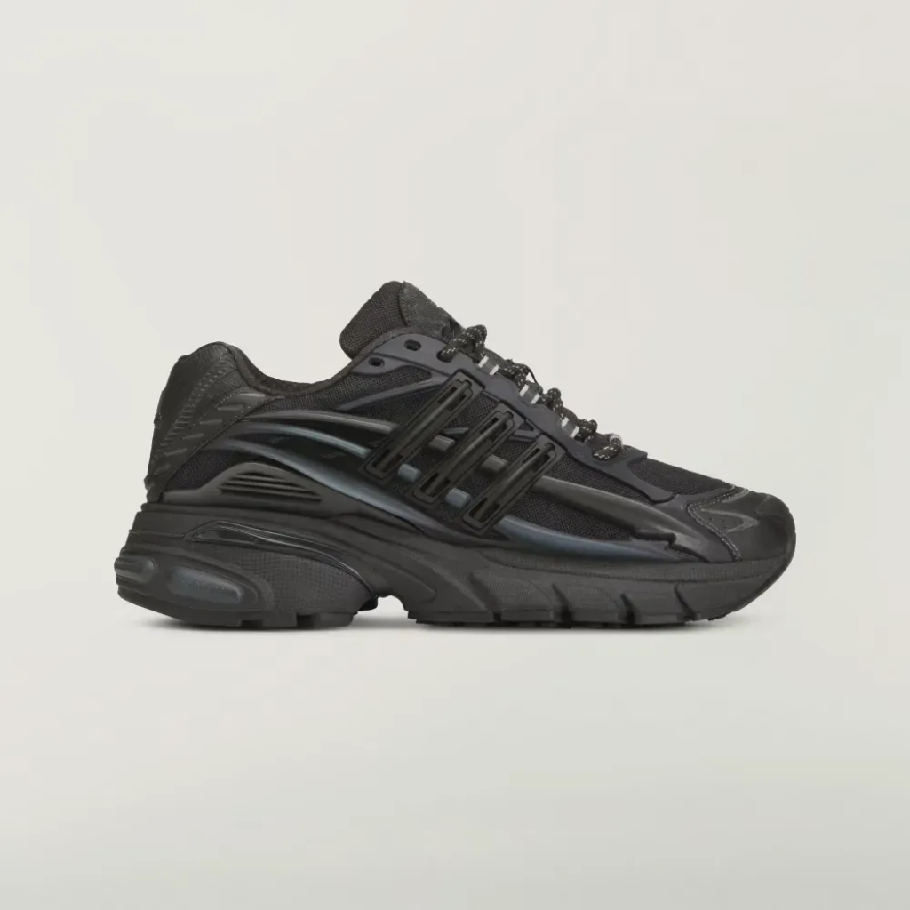 Pharrell Williams x adidas Adistar Jellyfish Triple Black