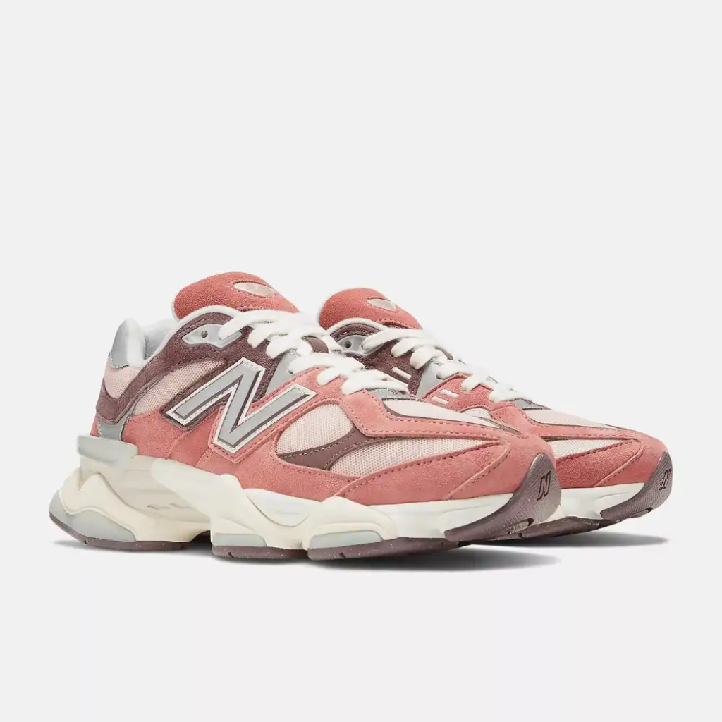 Tênis New Balance 9060 Mineral Red Truffle Rain Cloud Vermelho