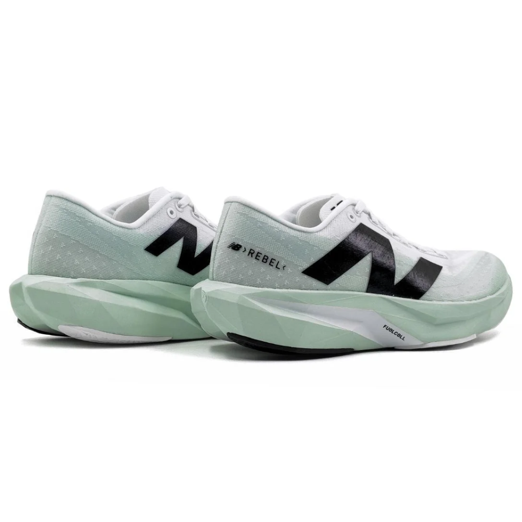 Tênis New Balance FuelCell Rebel V4 Feminino - Verde claro