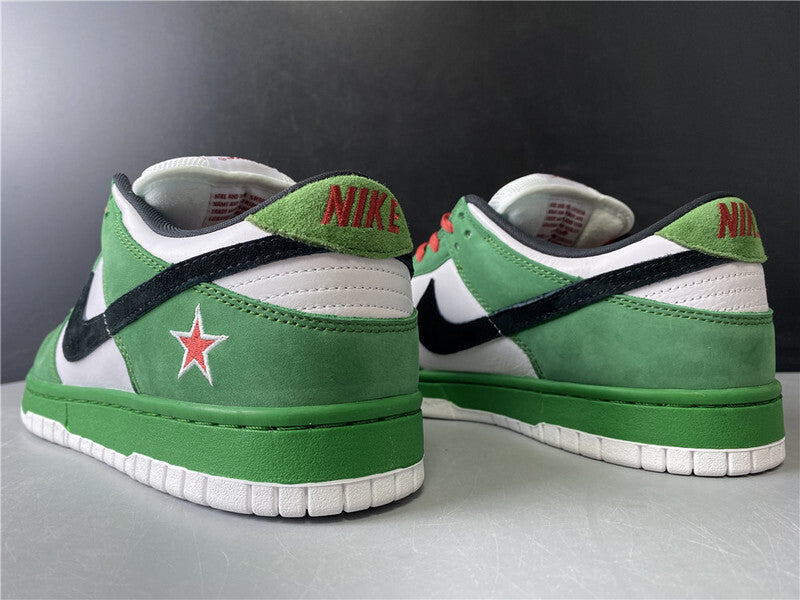 Dunk Low Heineken Verde Branco e Vermelho