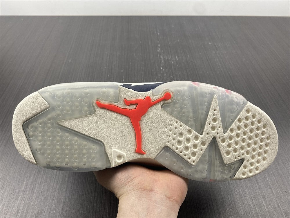 Air Jordan 6 Branco Azul Marinho e Laranja