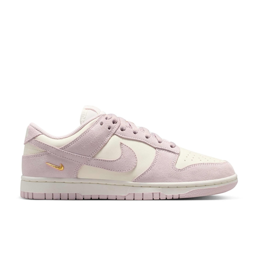 tênis  Nike Dunk Low Branco lilás